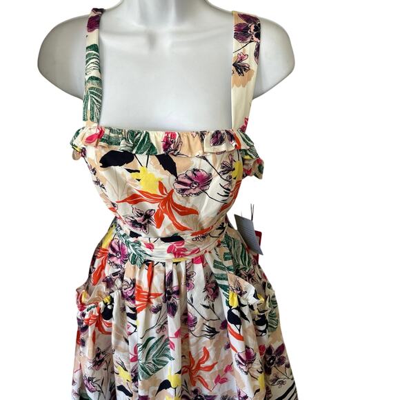 Vince Camino Floral SunDress Sz 4 Vintage Style Full Skirt Pockets Strap Dress - Picture 4 of 11
